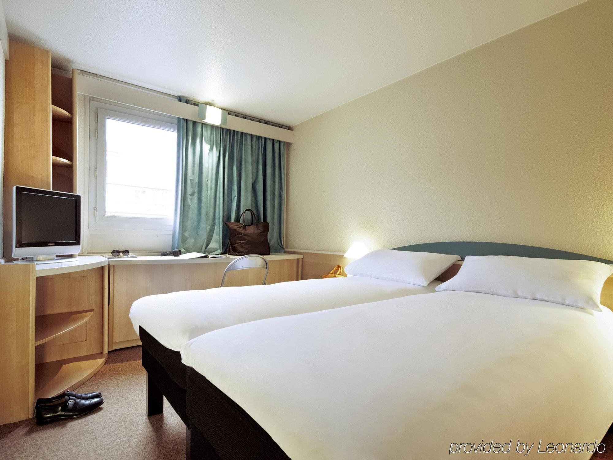 Ibis Lyon L'Isle D'Abeau Hotell Eksteriør bilde